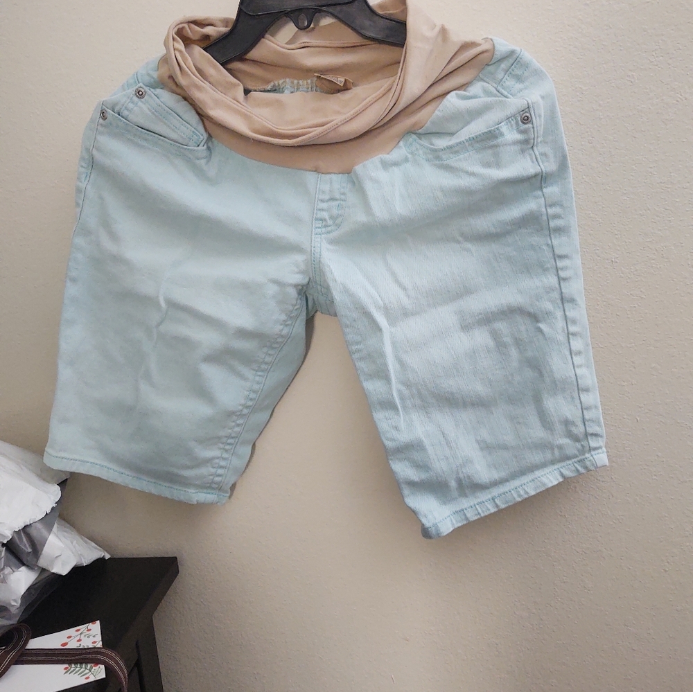 Motherhood maternity size small shorts
